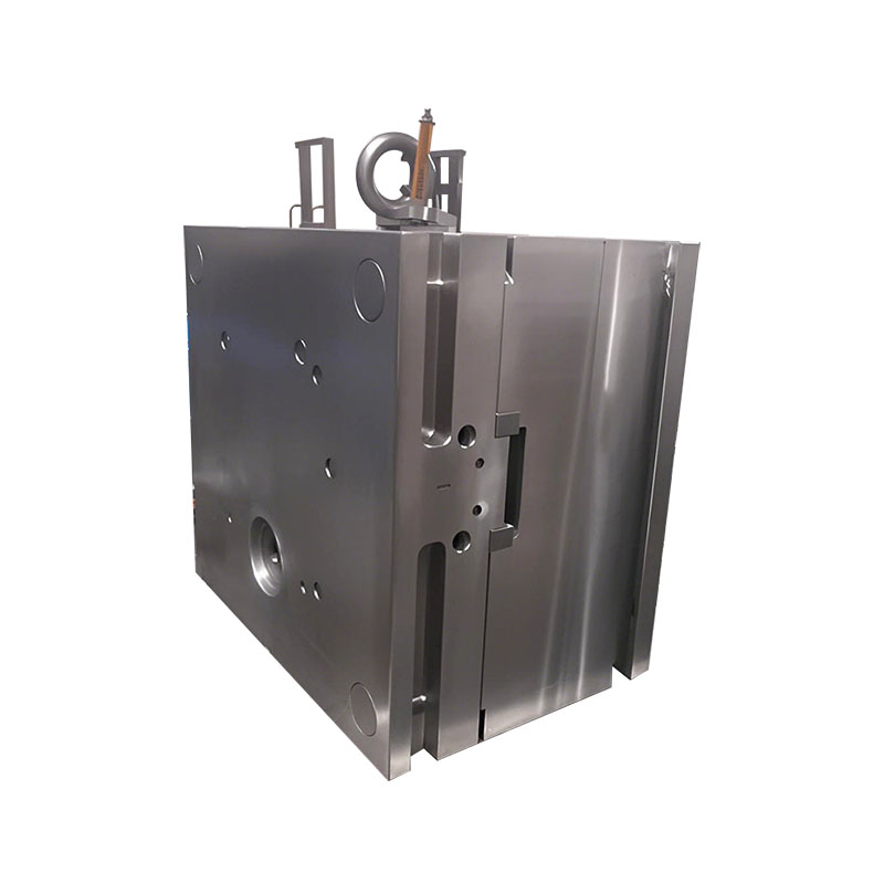 How can the parting surface design of zinc alloy die-casting molds be optimized to prevent flash?